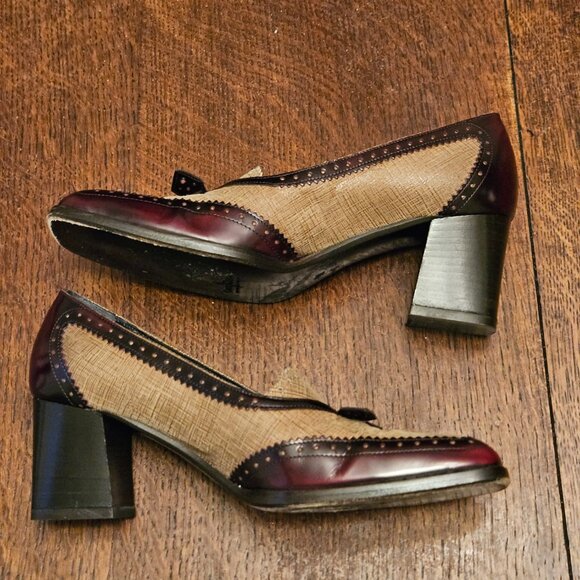 Vintage Cole Haan Loafers. Handmade in Itay. 2.5" Heel. Size 5 1/2 - Picture 3 of 6